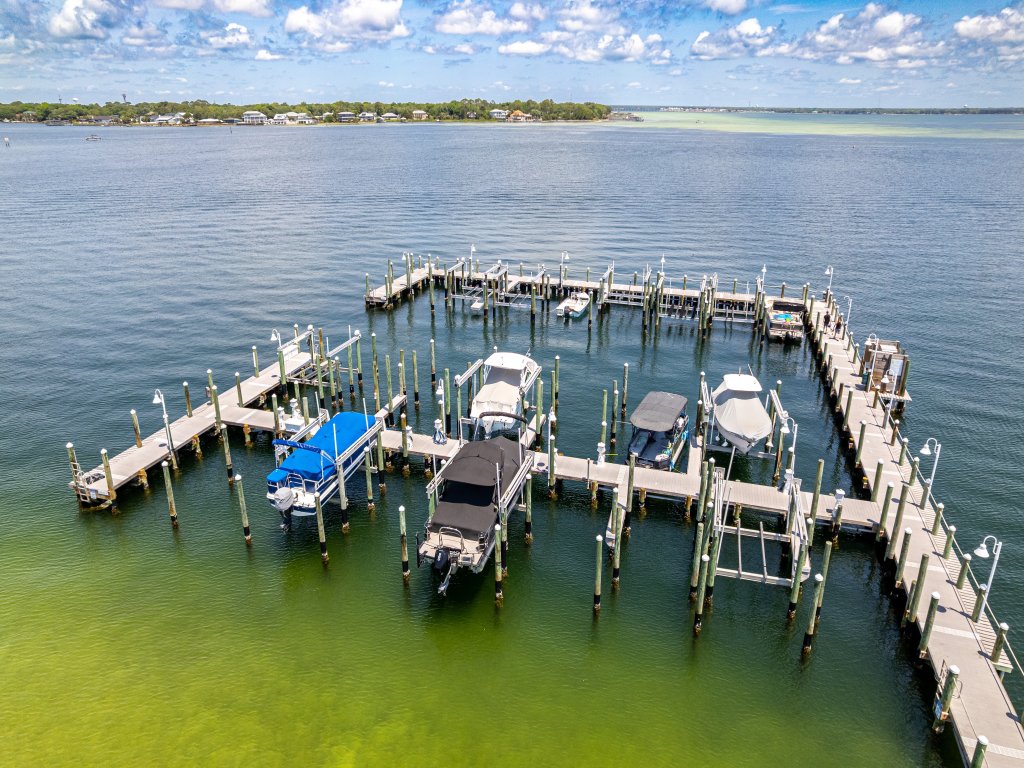 Destin West Bayside Osprey PH 01 Vacation Rental in Fort Walton Beach - RedAwning