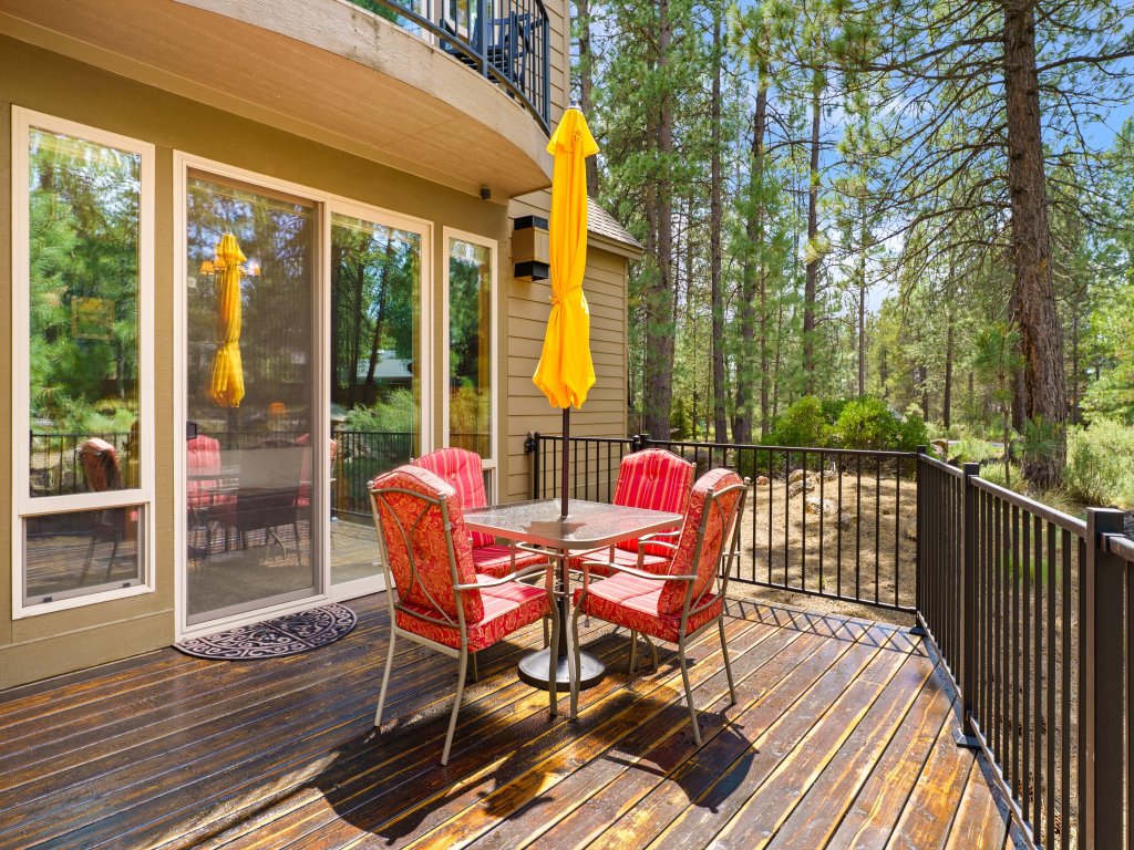 4 Red Fir Vacation Rental in Sunriver - RedAwning