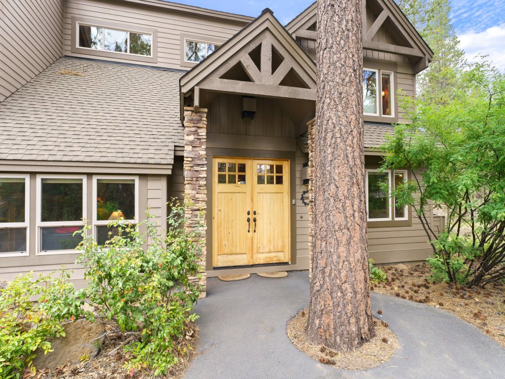 4 Red Fir Vacation Rental in Sunriver - RedAwning