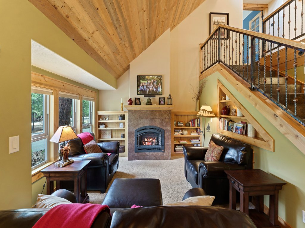 4 Red Fir Vacation Rental in Sunriver - RedAwning