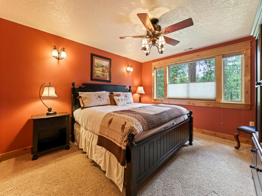4 Red Fir Vacation Rental in Sunriver - RedAwning