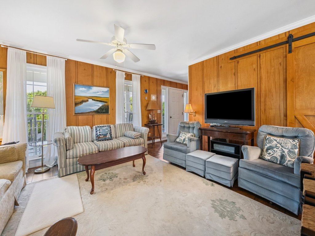 Berry Restful Vacation Rental in South Carolina - RedAwning