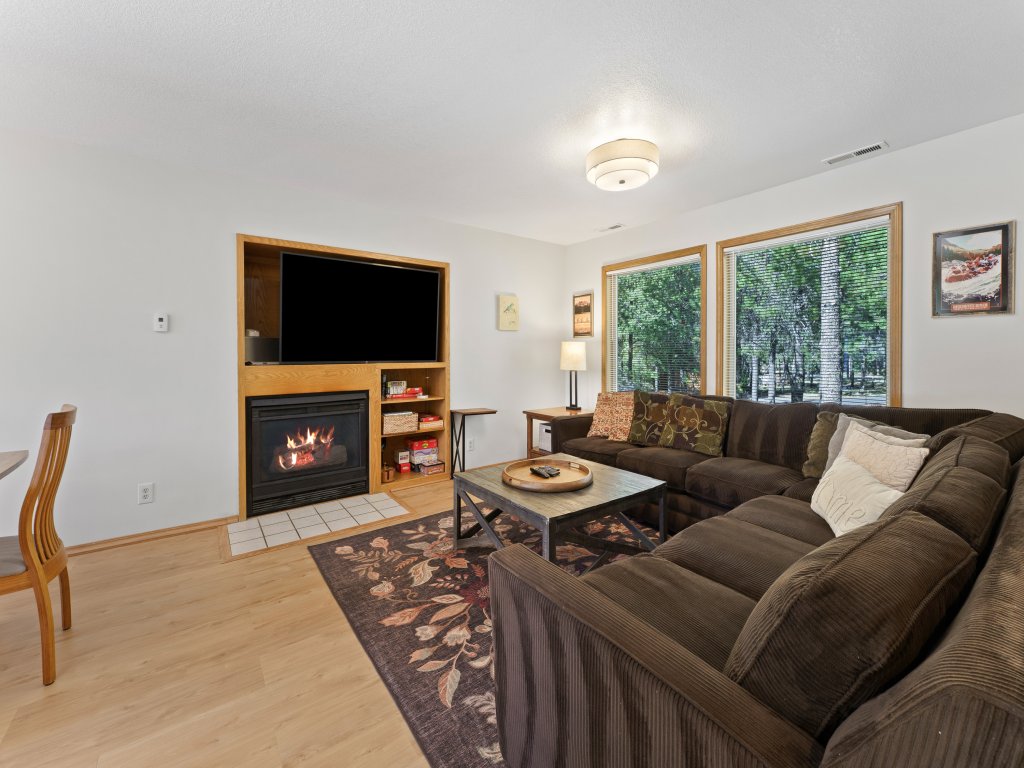 6 Approach Vacation Rental in Bend - RedAwning