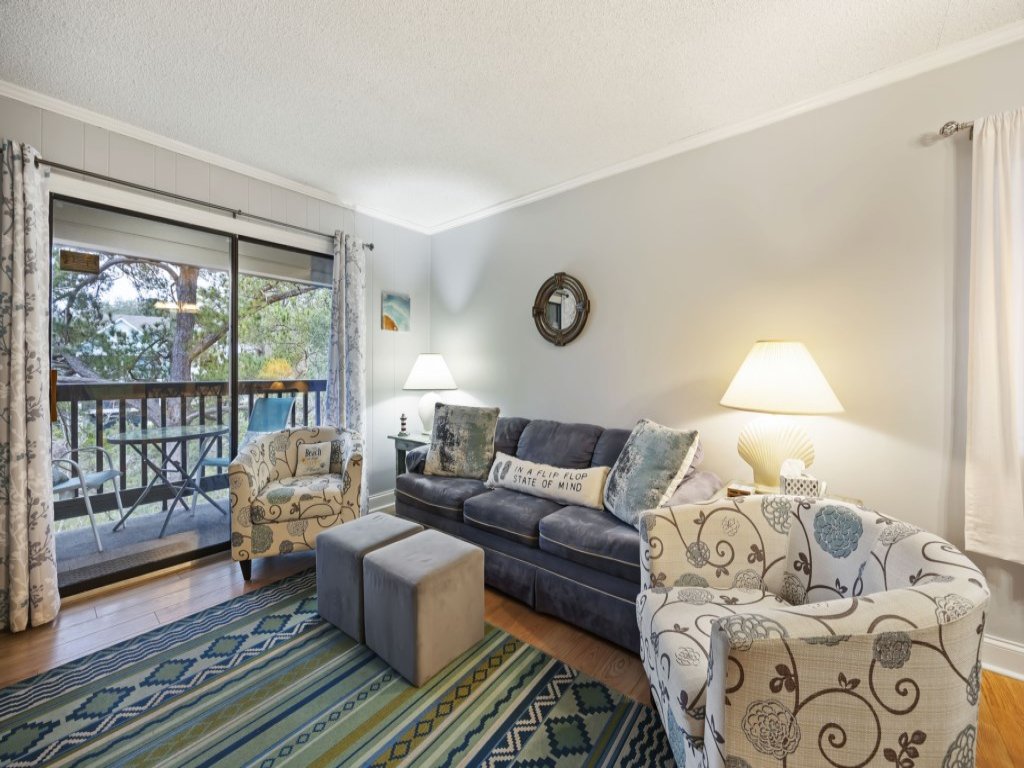 Carolina Breeze - 3rd Floor Tennis Villa @ HHBT! Vacation Rental in Hilton Head - RedAwning