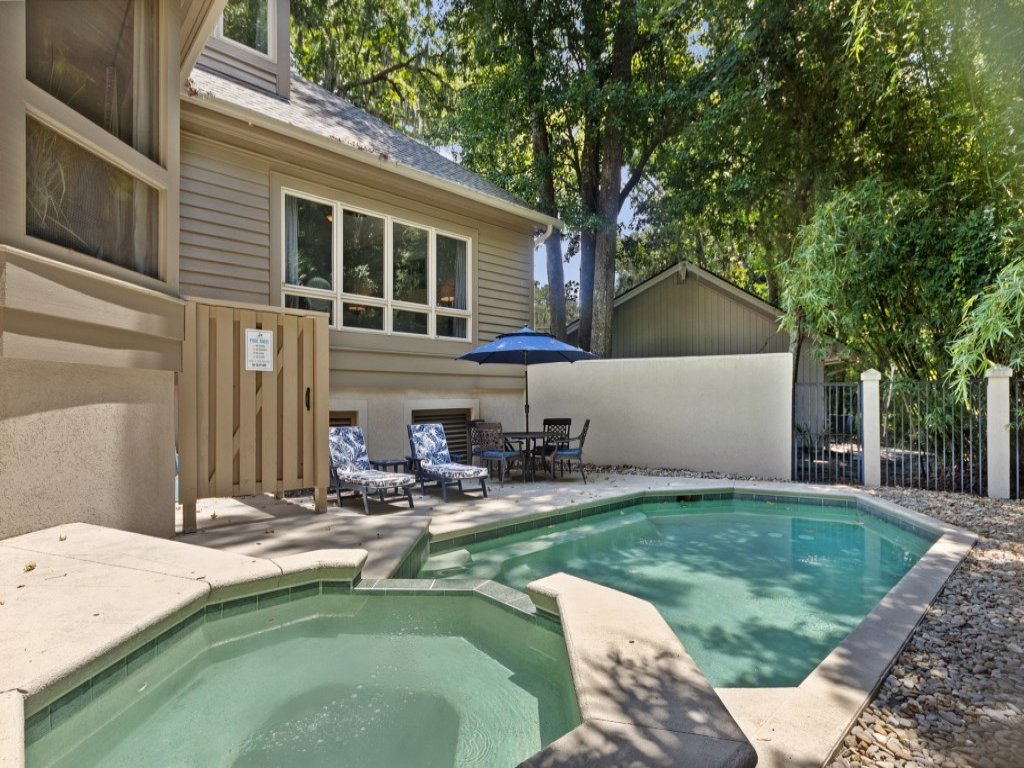 57 Lawton Rd. / Sea Pines / Pet Friendly Vacation Rental in Hilton Head - RedAwning