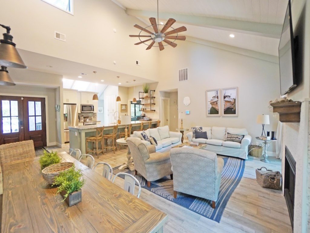 Shady Pines - Pet Friendly w/ Private Pool! Vacation Rental in Hilton Head - RedAwning
