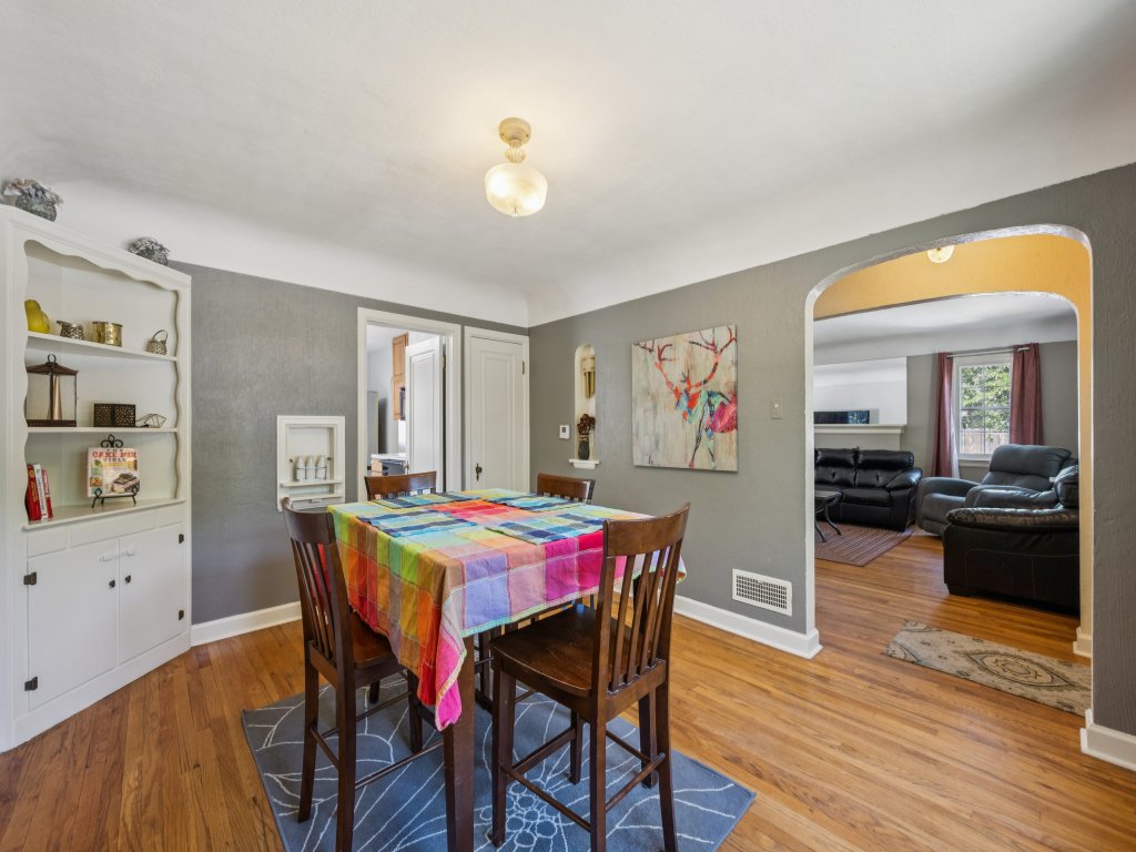 Charming Home Near UNC & DT Greeley Vacation Rental in Colorado - RedAwning