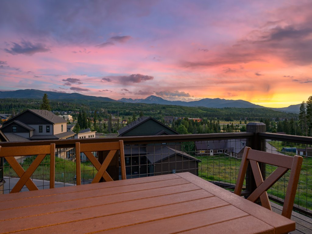 Aspen View Chalet Vacation Rental in Fraser - RedAwning