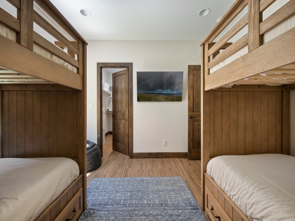 Aspen View Chalet Vacation Rental in Fraser - RedAwning