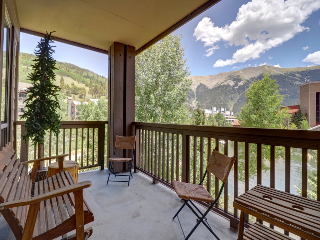 TX204 Taylors Crossing Vacation Rental in Copper Mountain - RedAwning