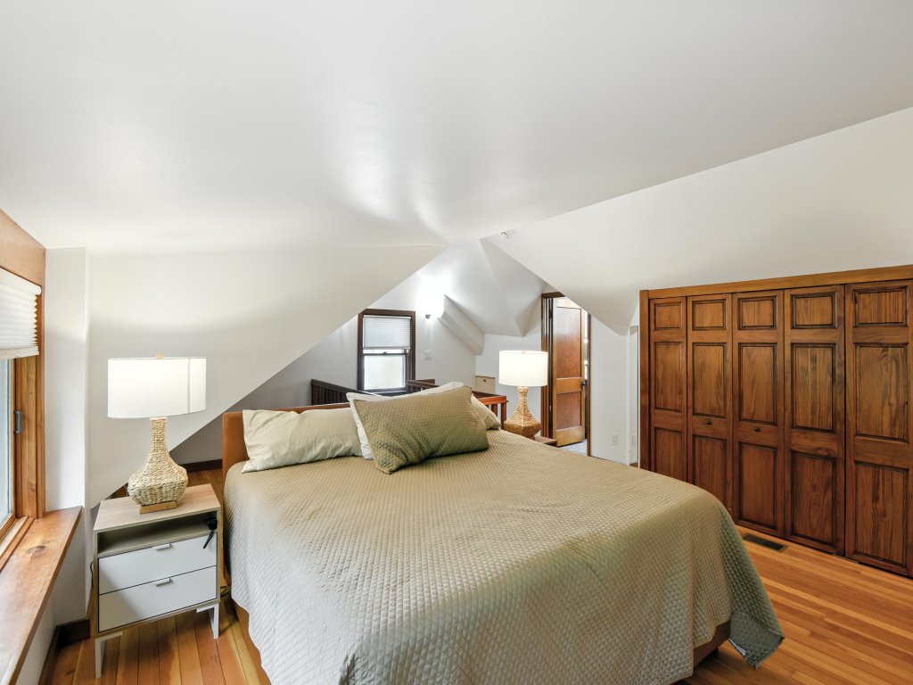 Charming Manville Heights Cottage Retreat Vacation Rental in Iowa - RedAwning