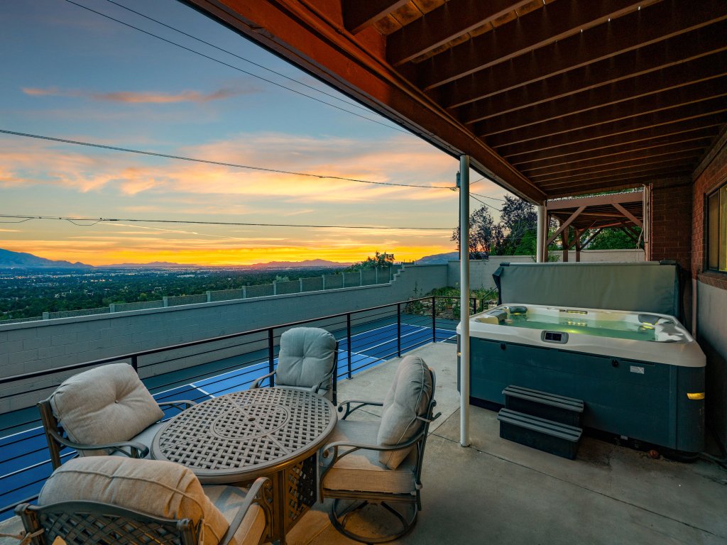 All-New Luxe Stay Views, Sauna & Hot Tub close SKI Vacation Rental in Salt Lake City - RedAwning