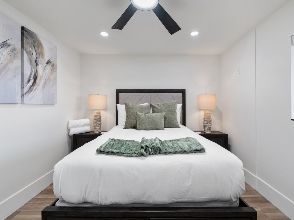All-New Luxe Stay Views, Sauna & Hot Tub close SKI Vacation Rental in Salt Lake City - RedAwning