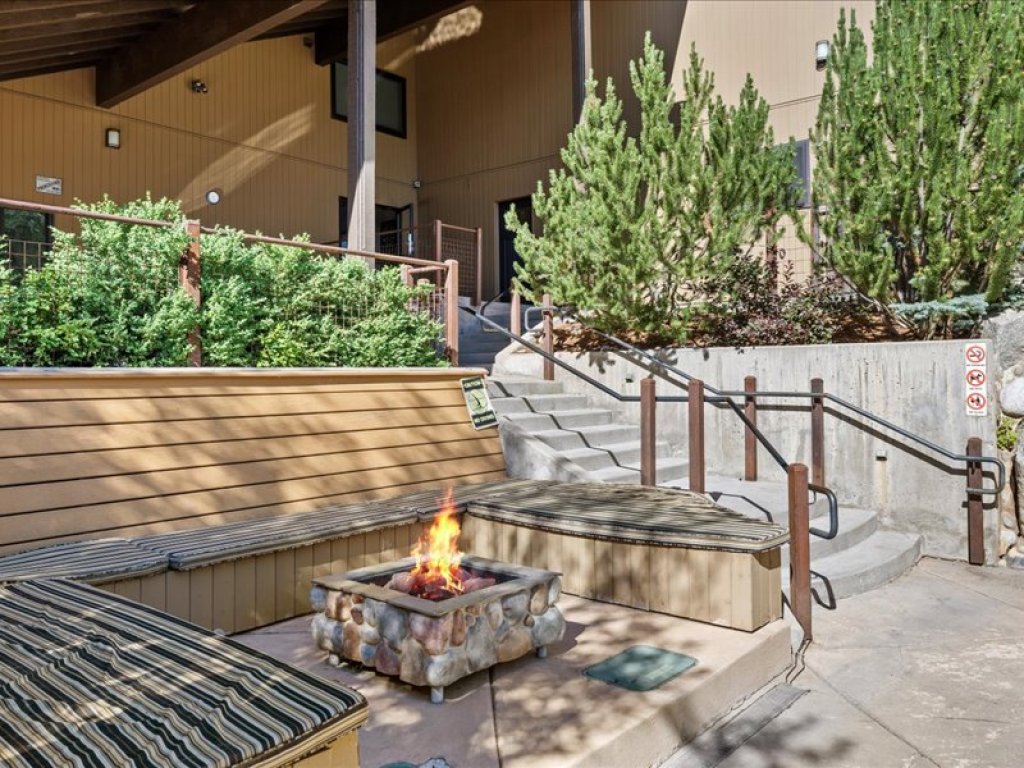 Remodeled Snowmass Pet-Friendly Modern 1BR Condo - G125 Vacation Rental in Snowmass Village - RedAwning