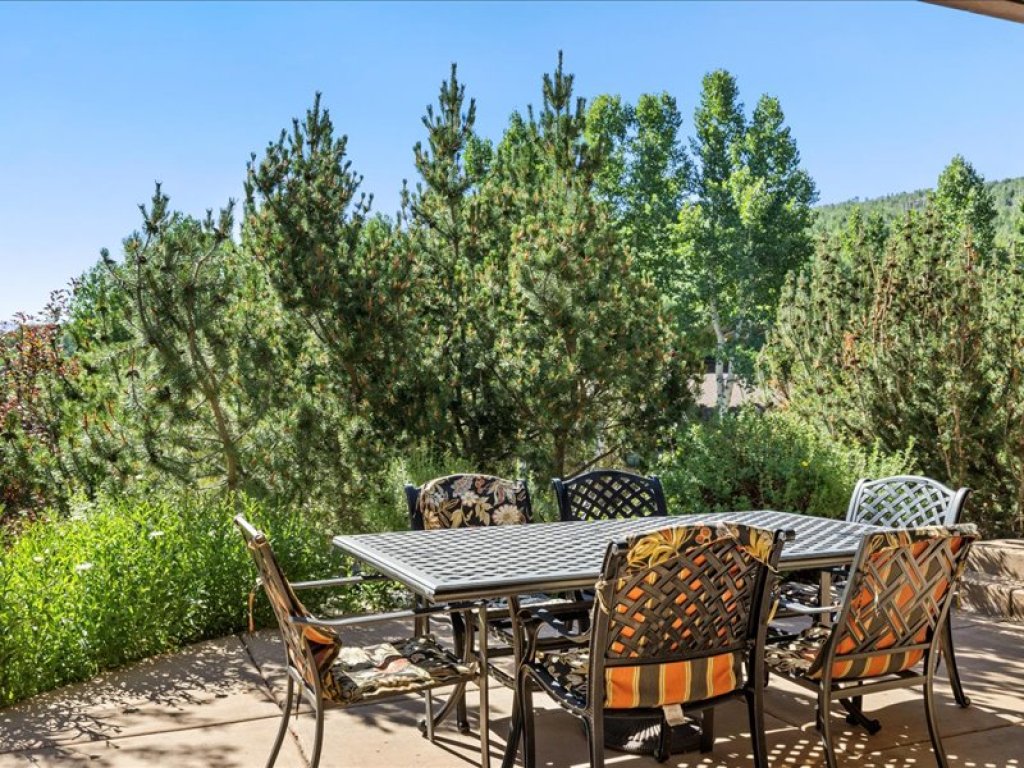 Remodeled Snowmass Pet-Friendly Modern 1BR Condo - G125 Vacation Rental in Snowmass Village - RedAwning