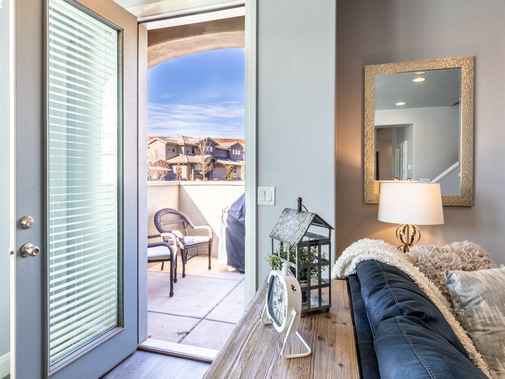 Sun Villa Vacation Rental in Utah - RedAwning
