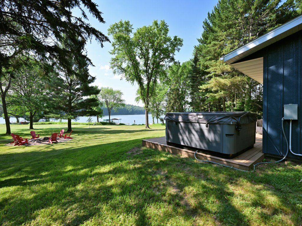Namakagon Lakehouse on Sugar Bay Vacation Rental in Cable - RedAwning