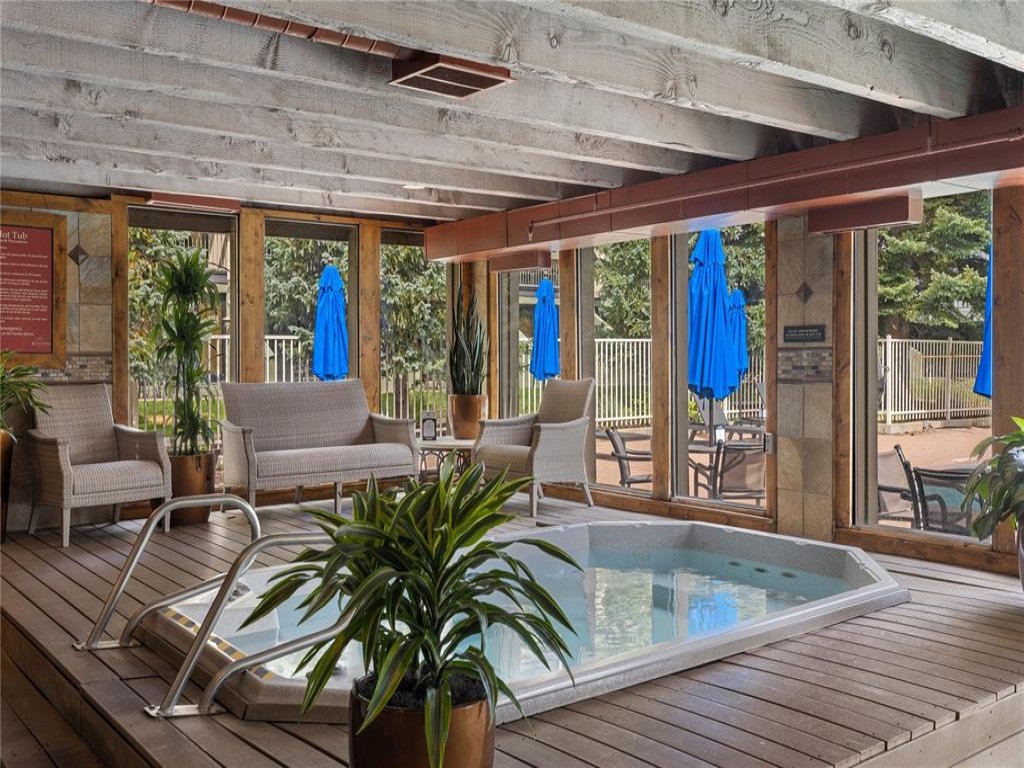 Luxury Stay Meets Family Fun: Premier 1BR Retreat Vacation Rental in Keystone - RedAwning