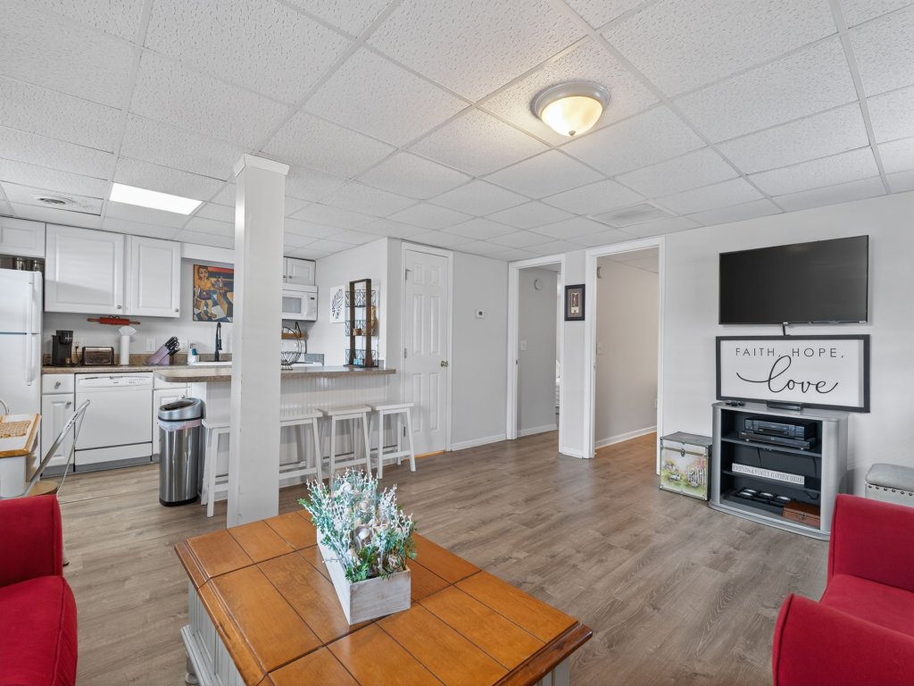 Coastal Retreat Steps from Private Beach Vacation Rental in South Carolina - RedAwning
