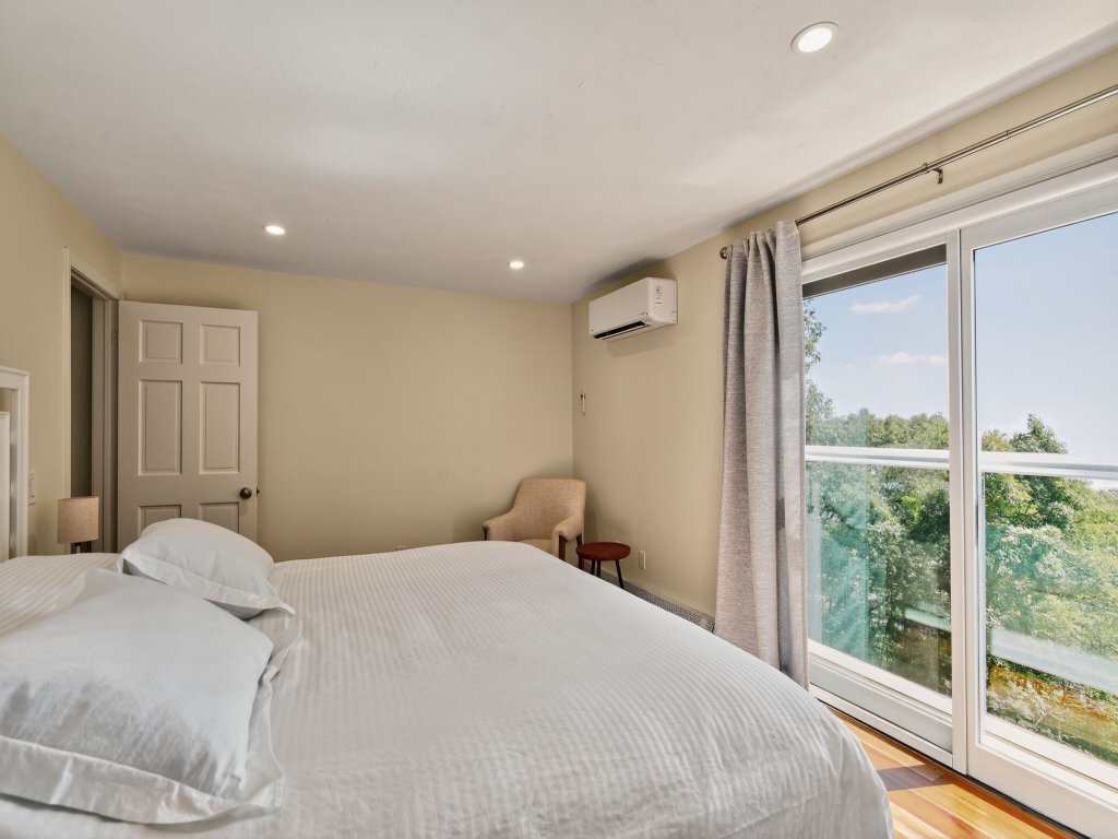 Ocean Views & Private Beach 3BR Nature Escape Vacation Rental in Massachusetts - RedAwning