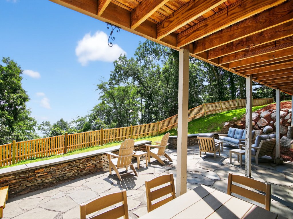 Ocean Views & Private Beach 3BR Nature Escape Vacation Rental in Massachusetts - RedAwning