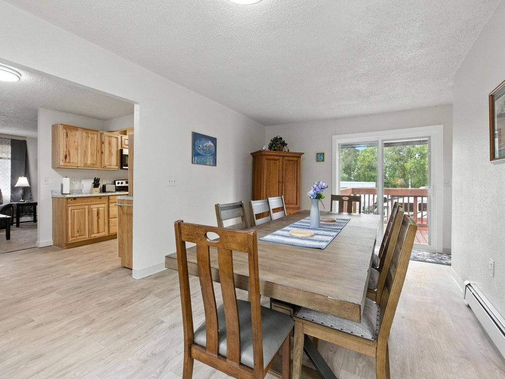Anchorage 5BR Retreat Hikes, City & Comfort Vacation Rental in Alaska - RedAwning