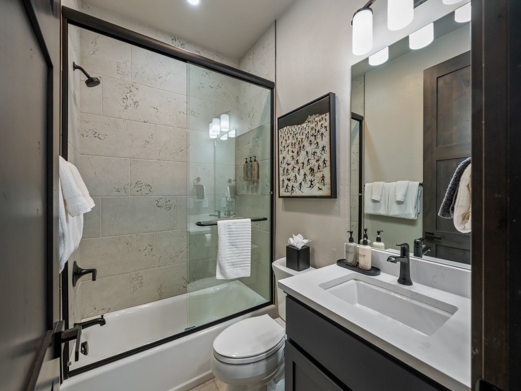 Azul Altitude Vacation Rental in Winter Park - RedAwning