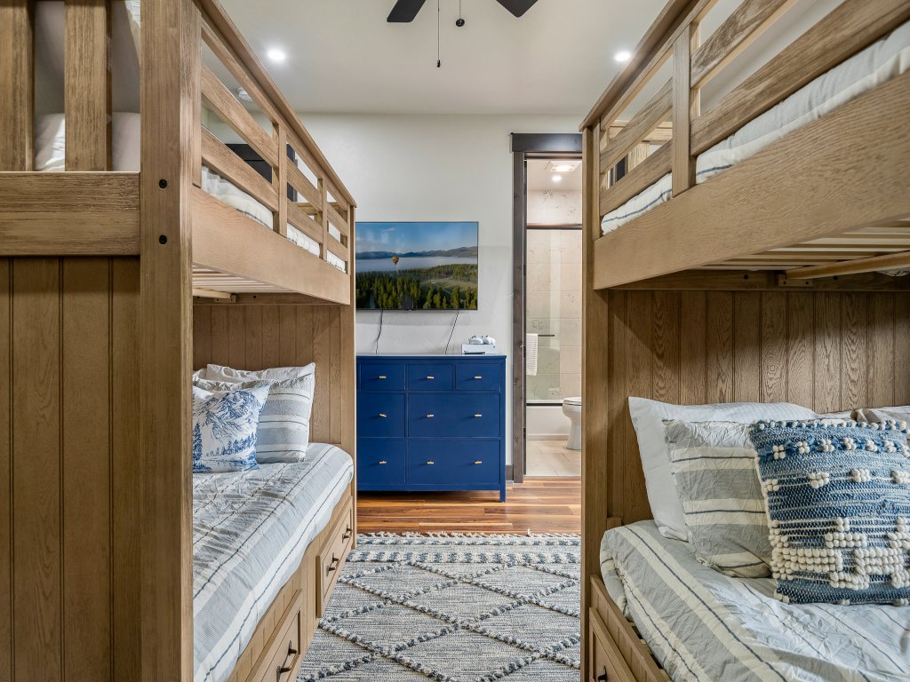 Azul Altitude Vacation Rental in Winter Park - RedAwning