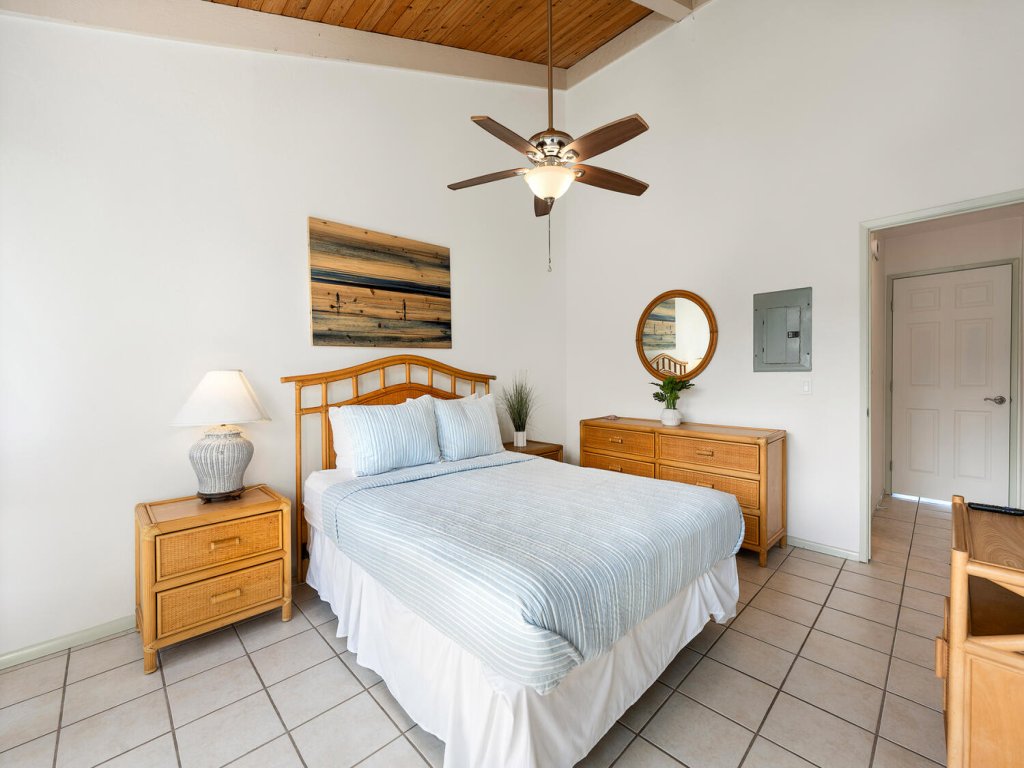 Keauhou Kona Surf & Racquet Club#1-304 Vacation Rental in Kailua Kona - RedAwning