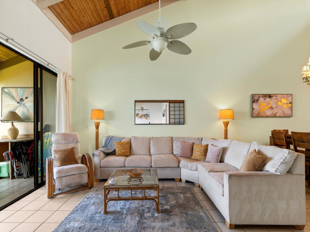 Keauhou Kona Surf & Racquet Club#1-304 Vacation Rental in Kailua Kona - RedAwning