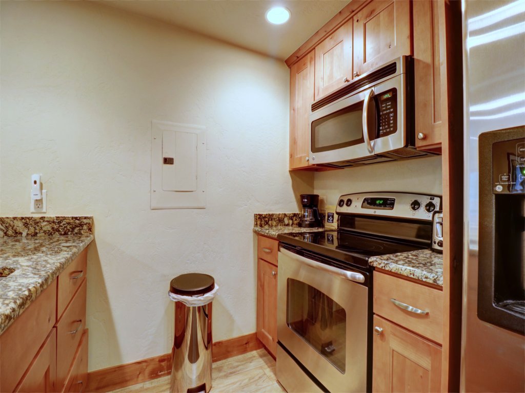 PG G-5 Peregrine Vacation Rental in Copper Mountain - RedAwning