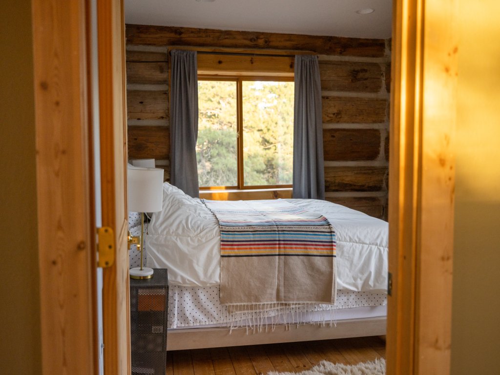 Adams Rest Vacation Rental in Oregon - RedAwning