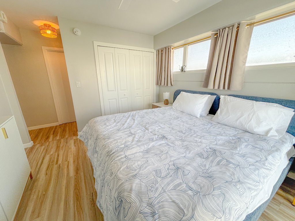 Modern Beachy Kuhio at Waikiki 2-Bedroom Vacation Rental in Honolulu - RedAwning
