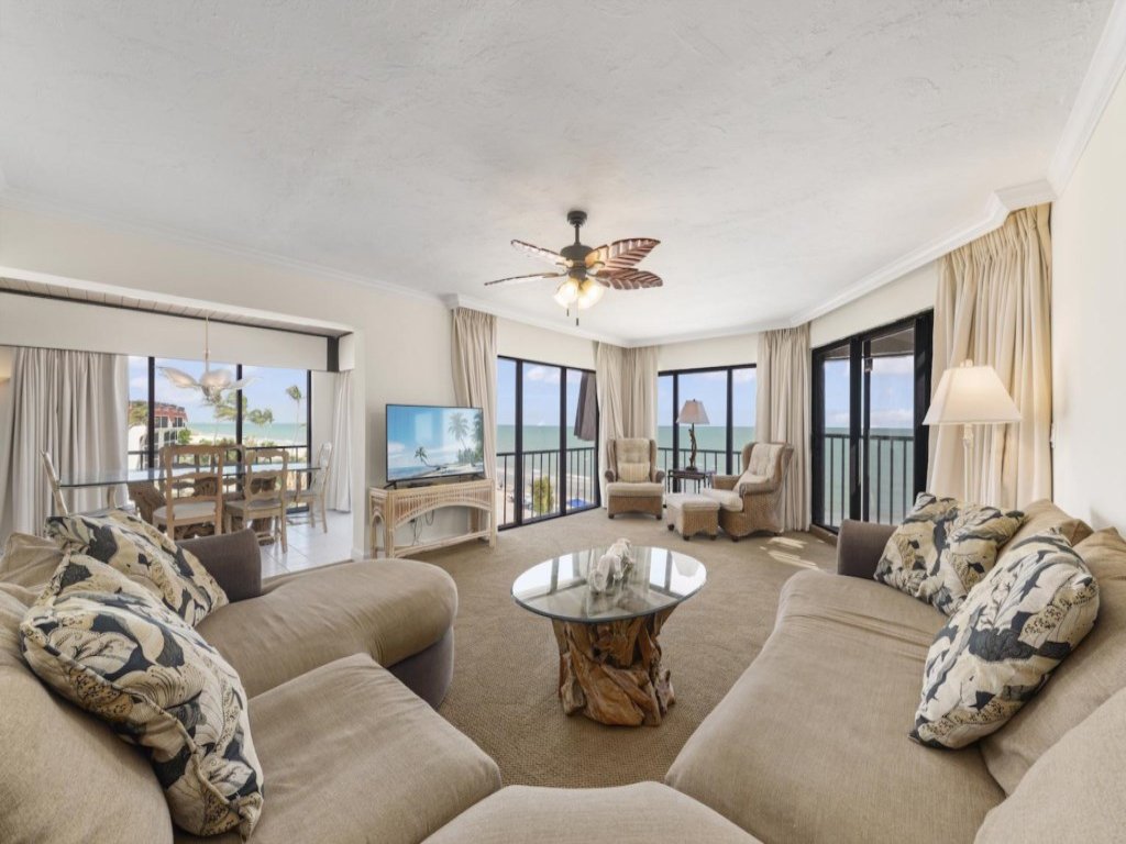 Pointe Santo A44 Vacation Rental in Sanibel - RedAwning