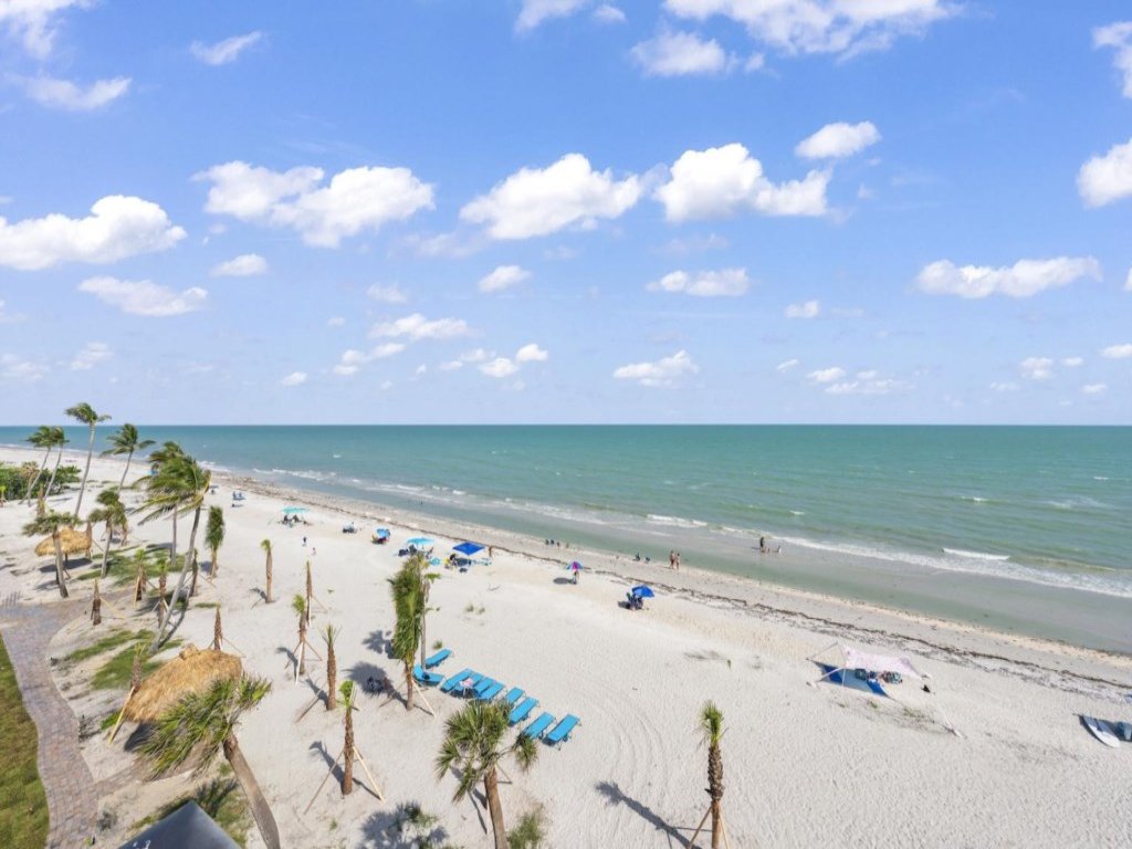Pointe Santo A44 Vacation Rental in Sanibel - RedAwning