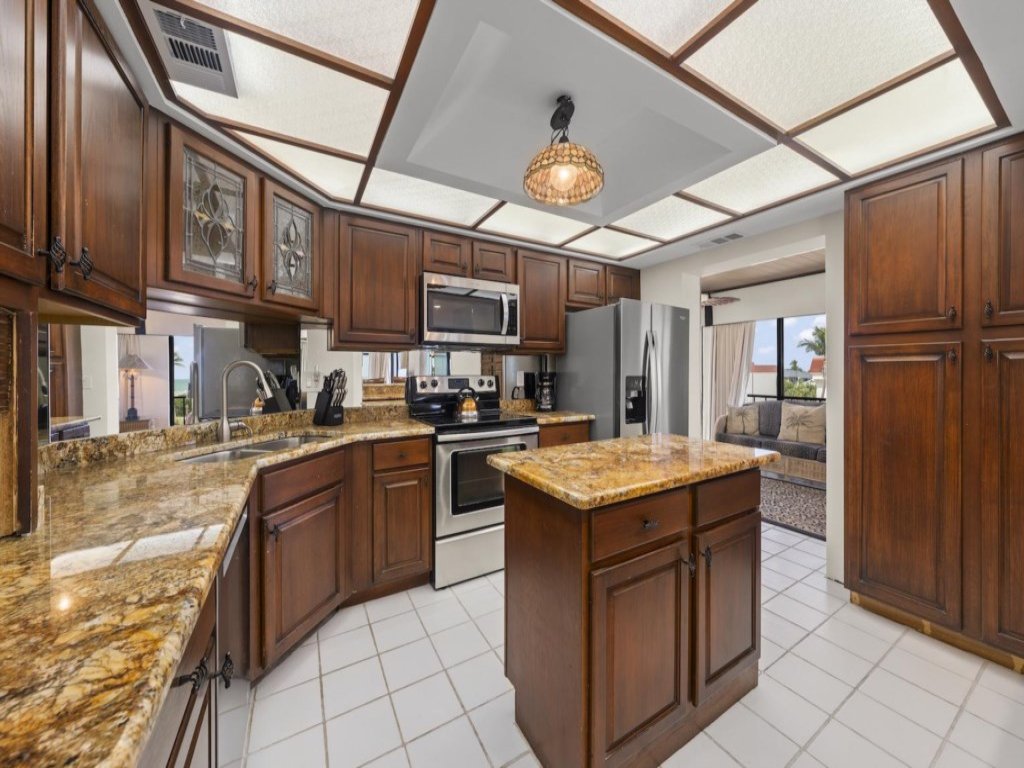 Pointe Santo A44 Vacation Rental in Sanibel - RedAwning