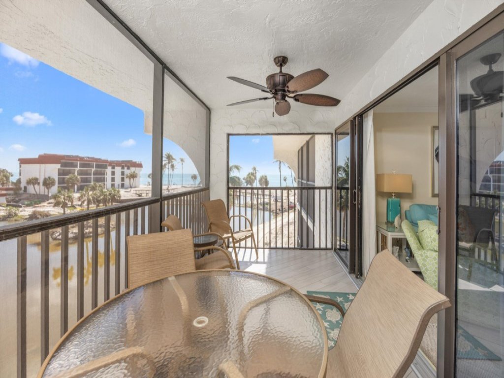 Pointe Santo B31 Vacation Rental in Sanibel - RedAwning