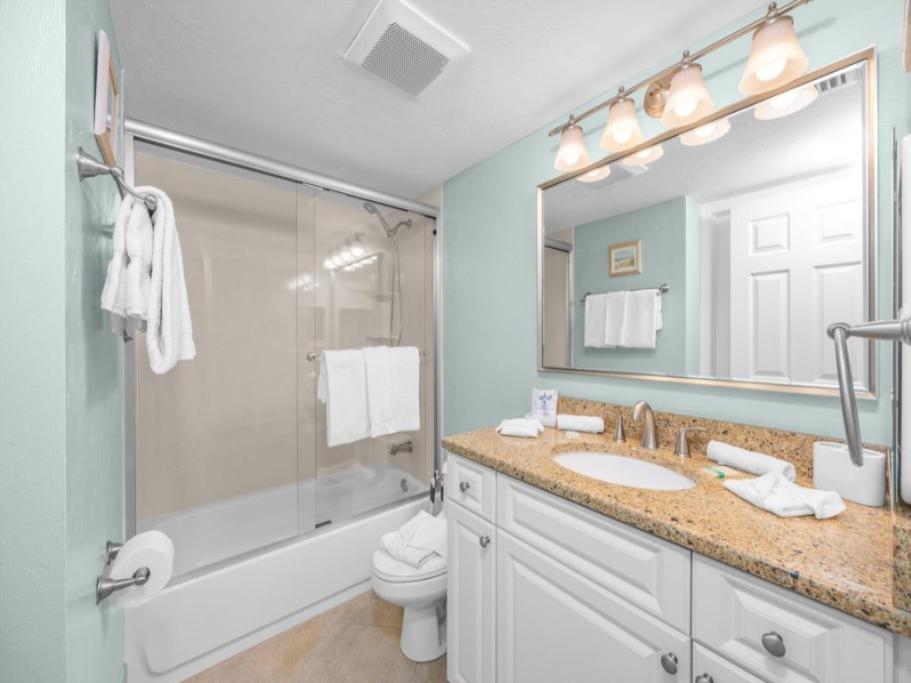Pointe Santo B31 Vacation Rental in Sanibel - RedAwning