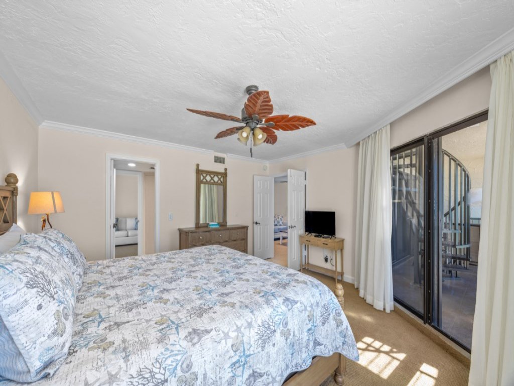 Pointe Santo E44 Vacation Rental in Sanibel - RedAwning