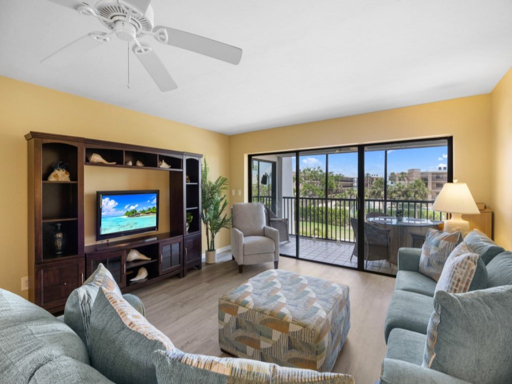 Sandpebble 3F Vacation Rental in Sanibel - RedAwning