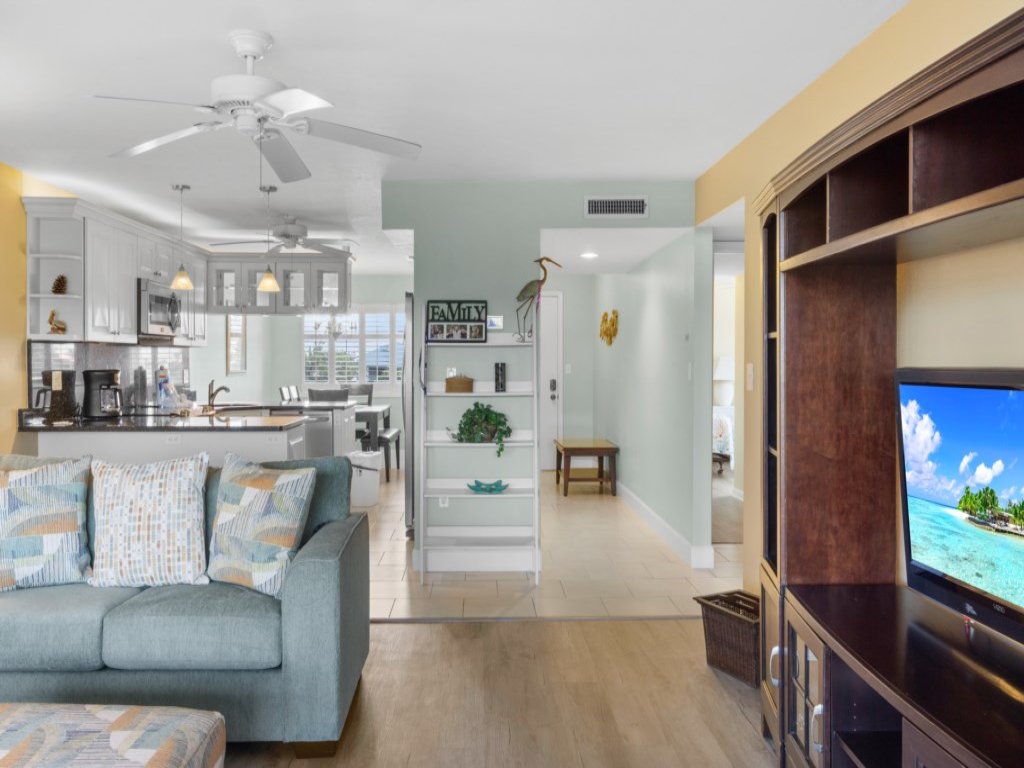 Sandpebble 3F Vacation Rental in Sanibel - RedAwning
