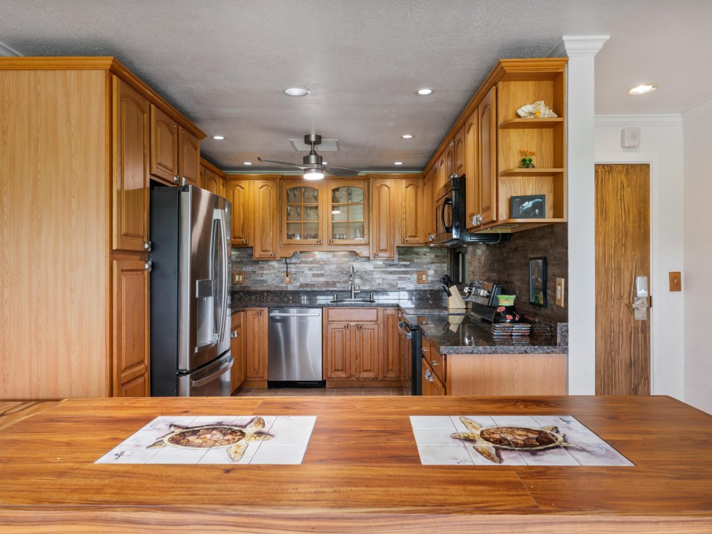 Big Island Keauhou Punahele E102 Vacation Rental in Kailua-Kona - RedAwning