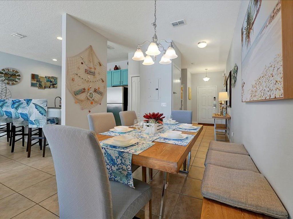 Adorable townhome remodeled with comfort and relaxation in mind! Splash Pool! Vacation Rental in Kissimmee - RedAwning