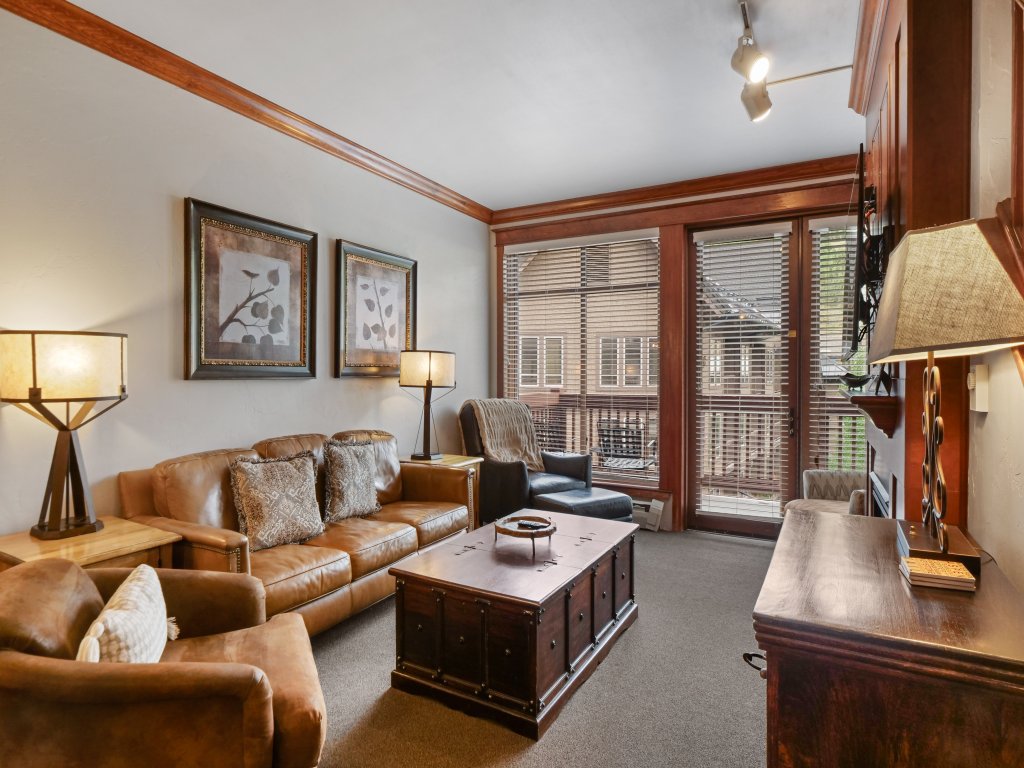 Mill Club 3 Bedroom Condo #409 Vacation Rental in Copper Mountain - RedAwning