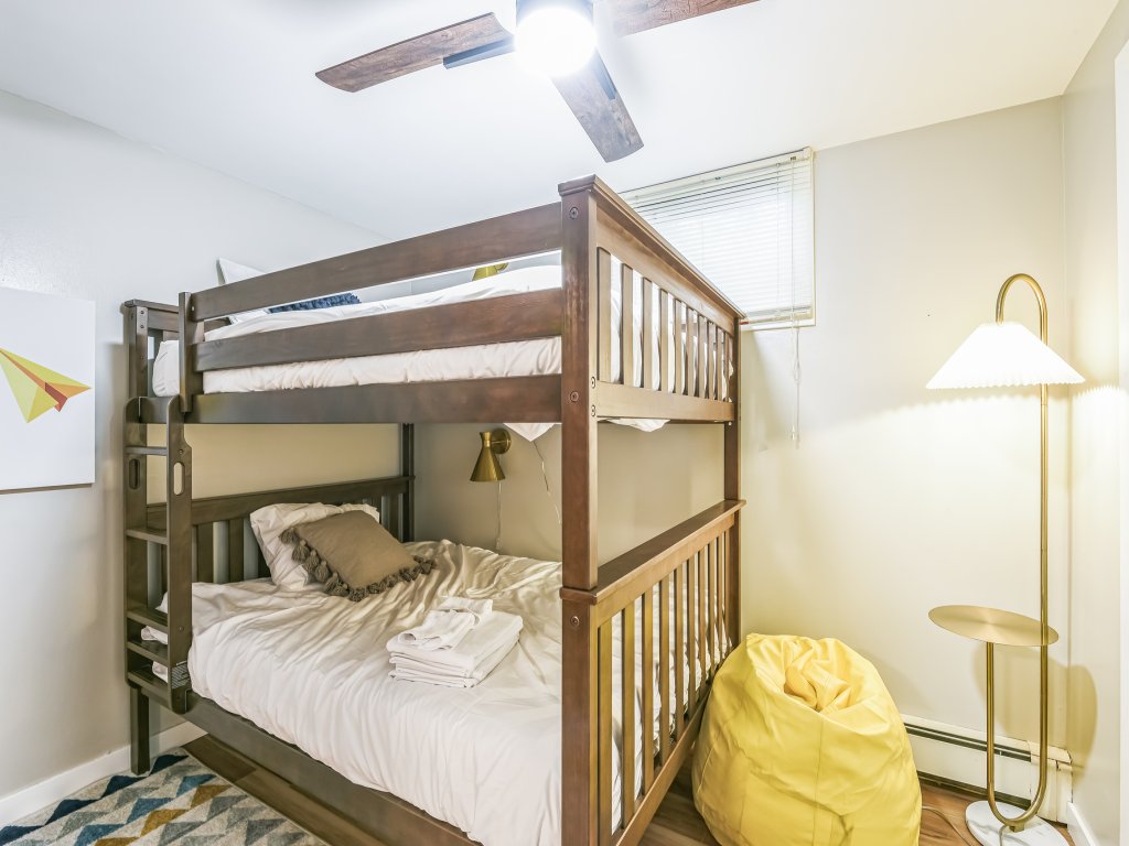 Backyard on Melrose - Walk to Kinnick & Hospital Vacation Rental in Iowa - RedAwning