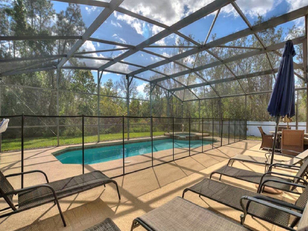 WS192TL Watersong 5 bed pool home Vacation Rental in Davenport - RedAwning