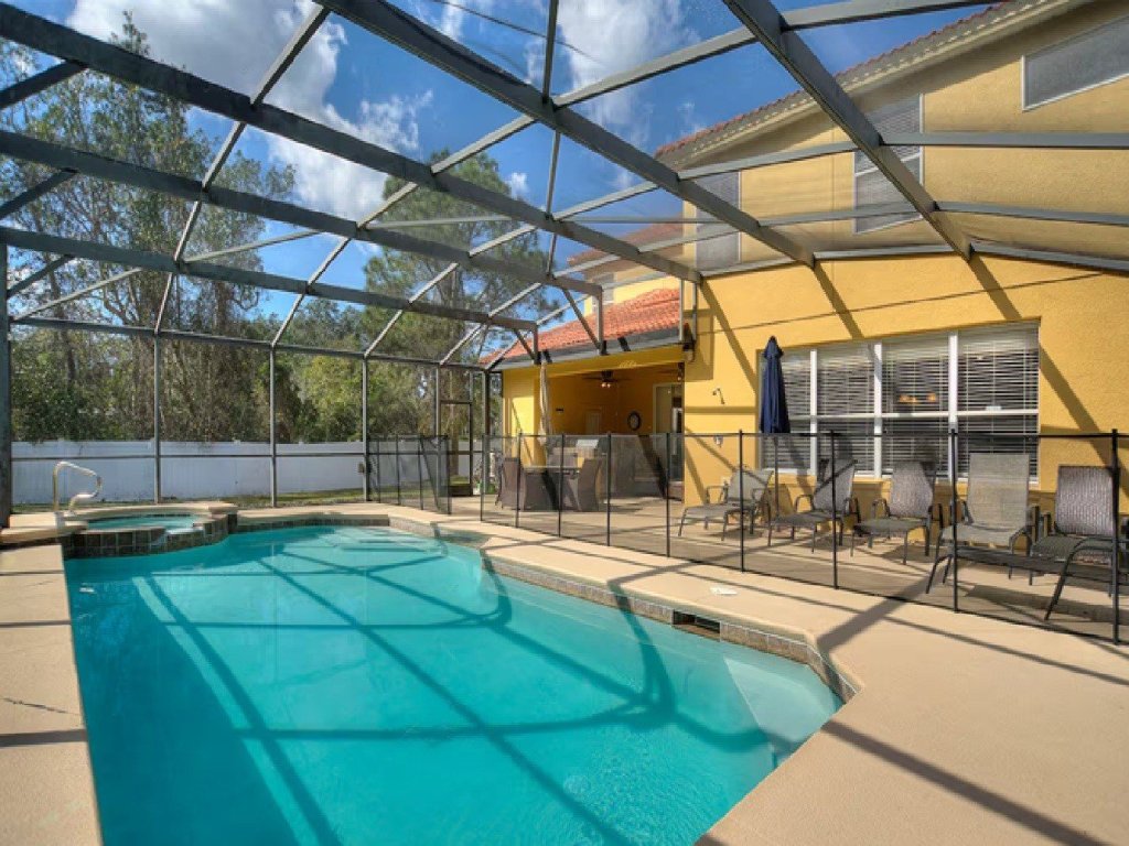 WS192TL Watersong 5 bed pool home Vacation Rental in Davenport - RedAwning