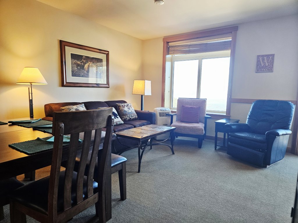 Schweitzer PM: White Pine 208 w/ Lake Views Vacation Rental in Idaho - RedAwning