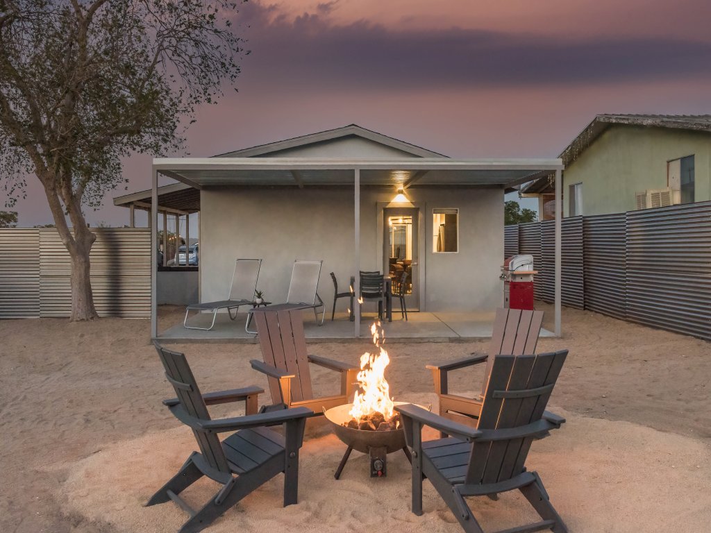 Skull Rock Cottage - Walk to Town & Hot Tub, Star Gazing Vacation Rental in California - RedAwning