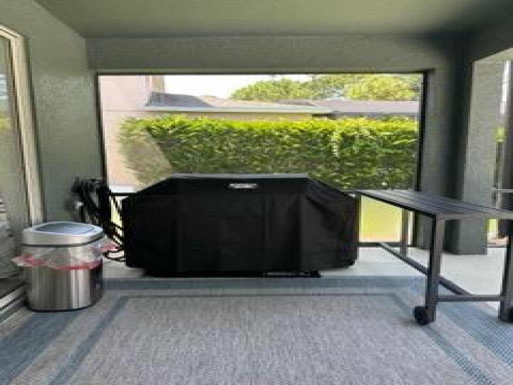 Emerald Island Resort 6 Bed Pool & Spa Vacation Rental in Kissimmee - RedAwning